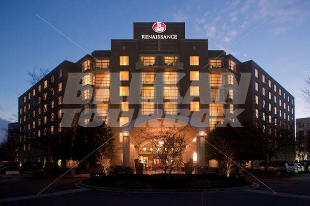 holiday in Renaissance by Marriott Charlotte SouthPark