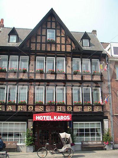 почивка в  Floris Karos Hotel