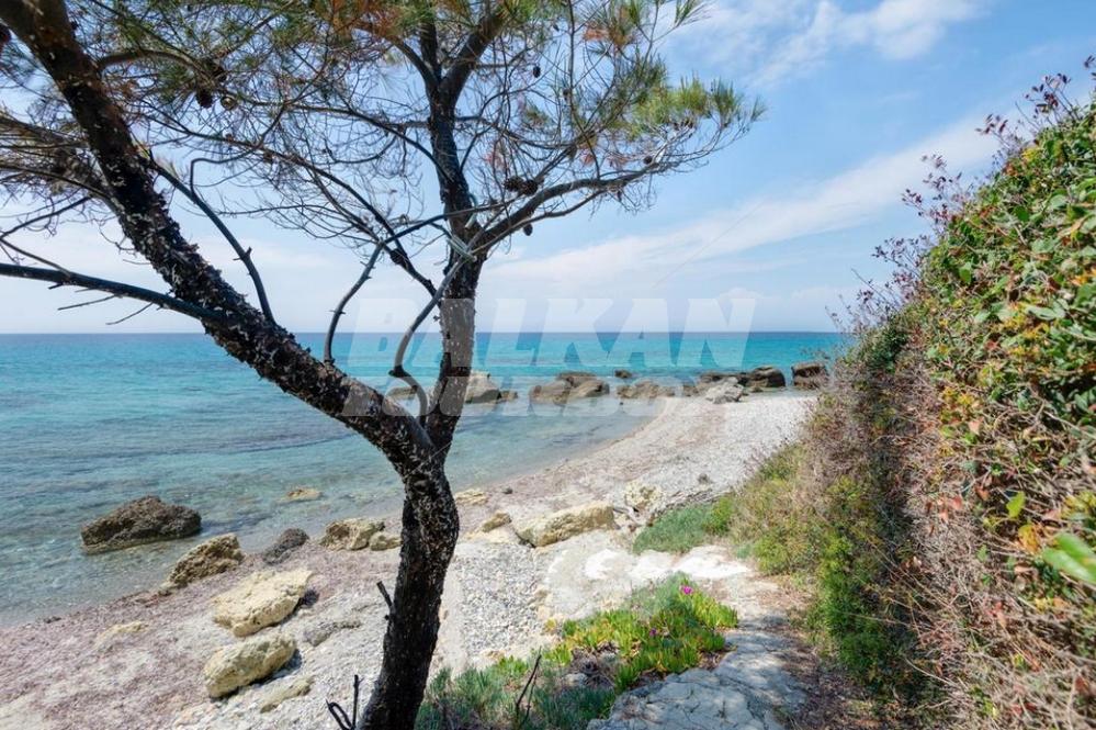 holiday in Beachfront Villa Possidi