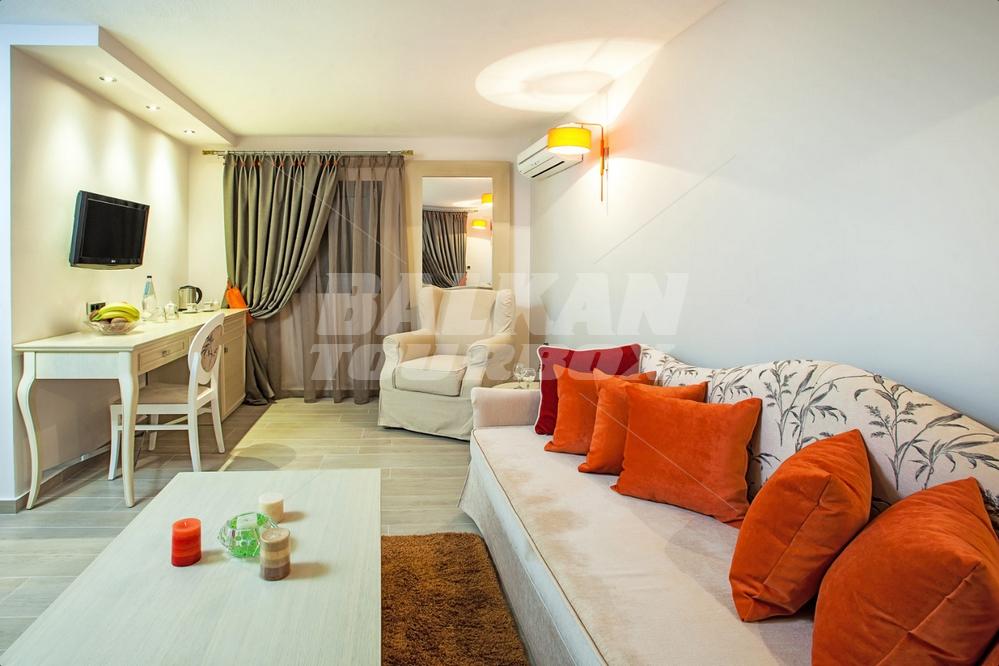 почивка в Core Hotel Halkidiki