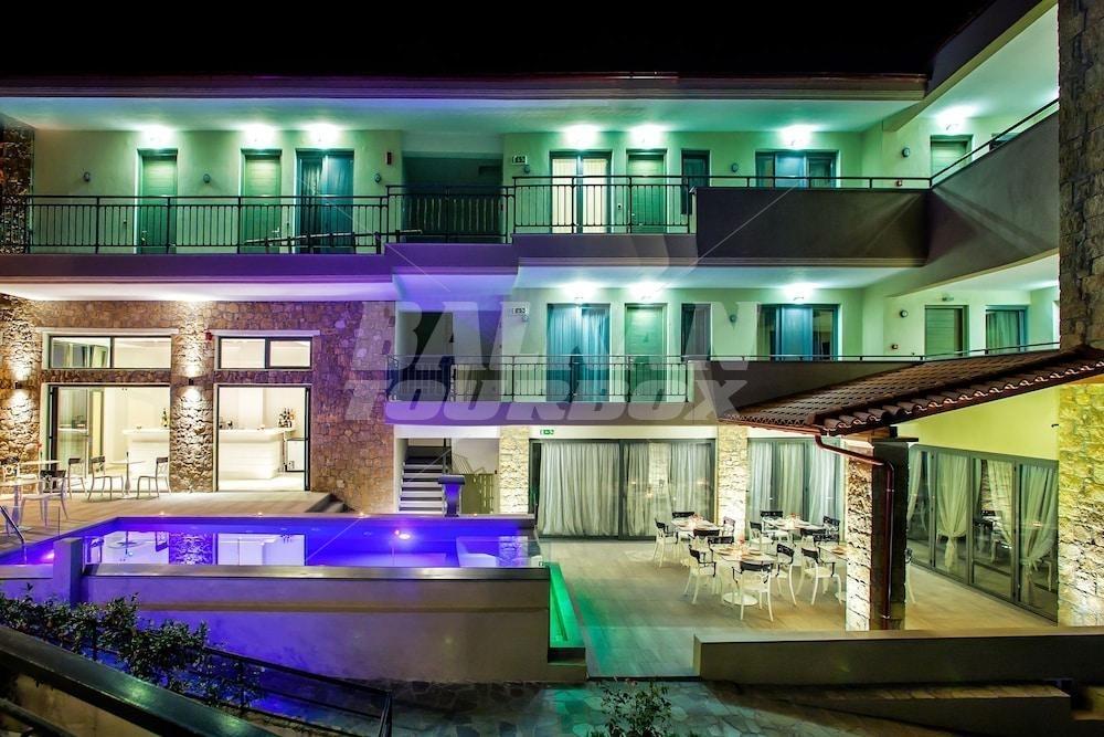 почивка в Core Hotel Halkidiki