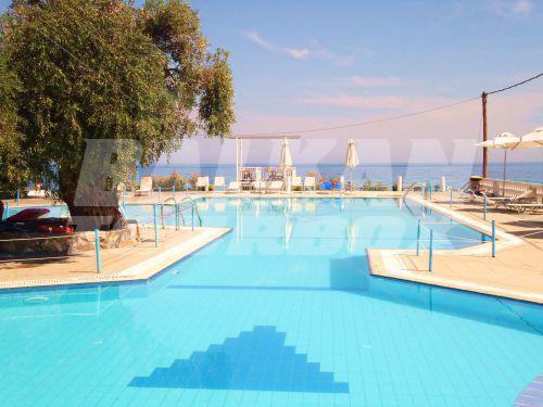 holiday in Maranton Beach Hotel