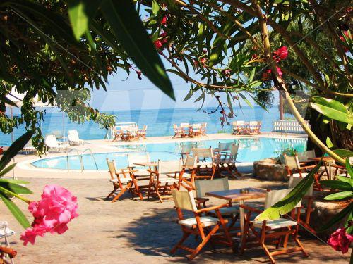 holiday in Maranton Beach Hotel