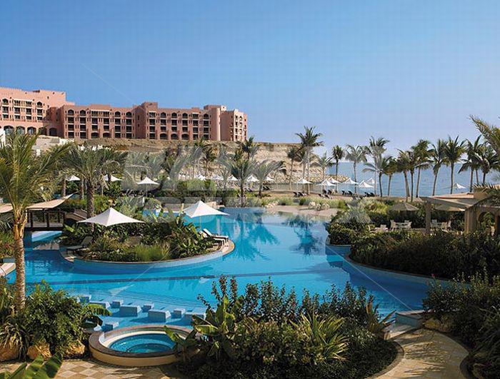 holiday in Shangri-La's Barr Al Jissah Resort & Spa - Al Bndar