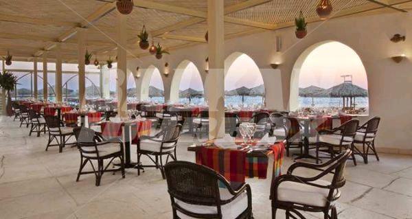 почивка в Hilton Hurghada Plaza