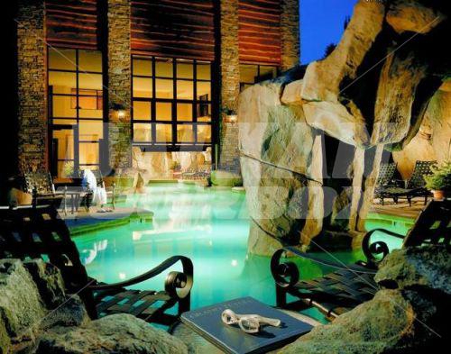 holiday in Snake River Lodge & Spa