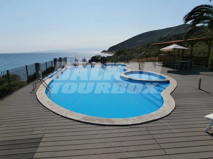 holiday in Nea Peramos - villa 01, 5 bedrooms