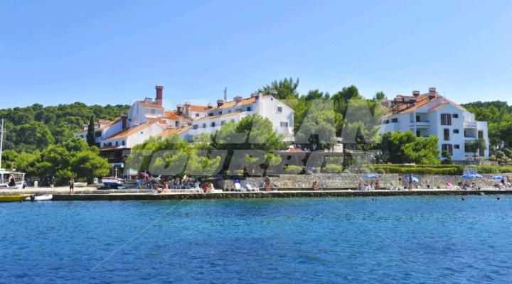 почивка в Odisej Mljet