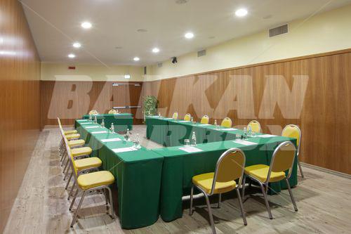 почивка в Holiday Inn Cagliari