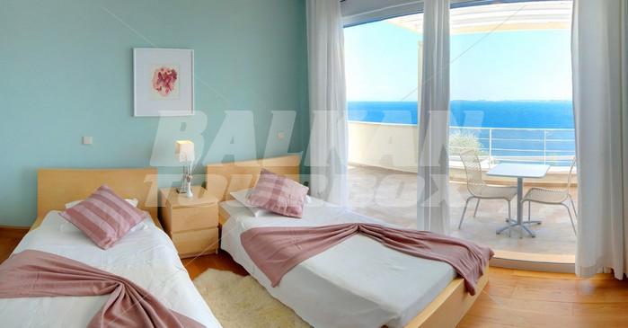 holiday in Barbati - villa 03, 4 bedrooms