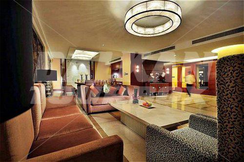 почивка в Crowne Plaza International Airport