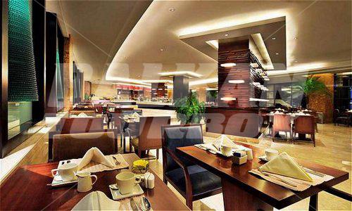 почивка в Crowne Plaza International Airport