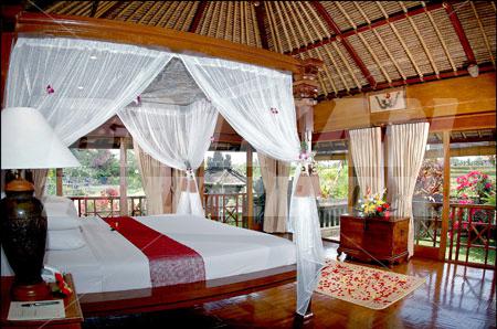 почивка в Kamandalu Resort and Spa