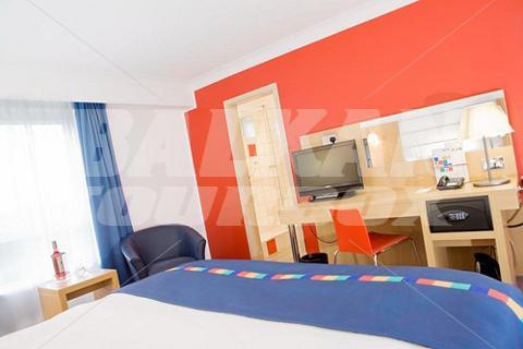 holiday in Park Inn Cardiff North