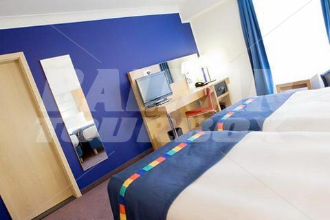 holiday in Park Inn Cardiff North