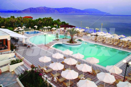 почивка в Hydramis Palace Beach Resort