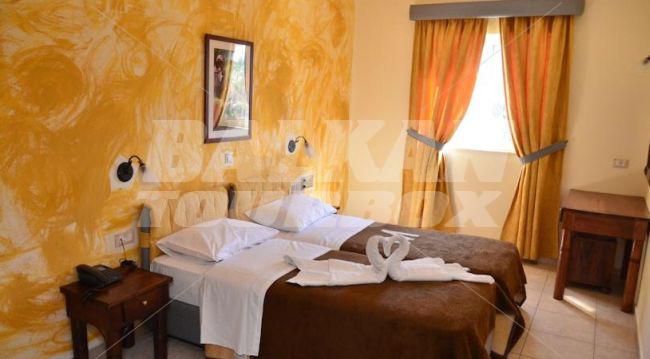 почивка в Michalis Apartments Hotel