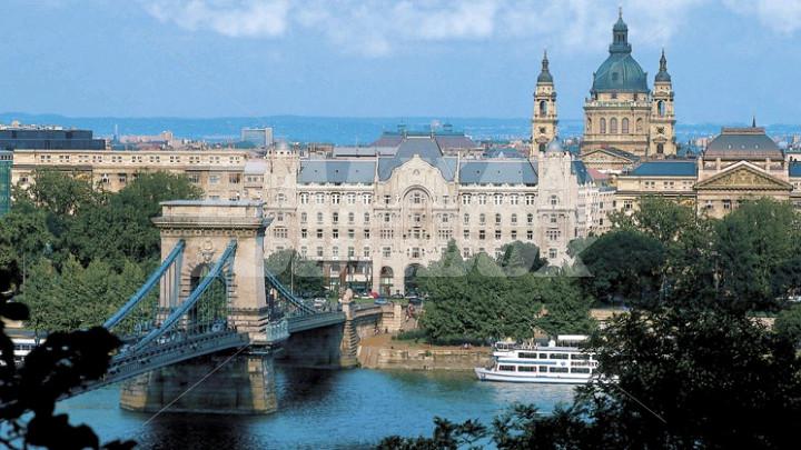 почивка в Four Seasons Hotel Gresham Palace Budapest