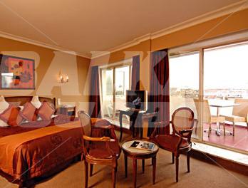 holiday in Best Western Cannes Riviera