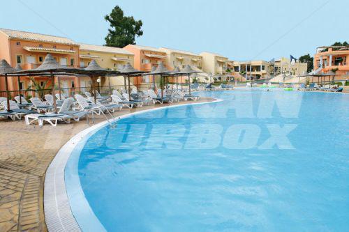 почивка в Aqualand Resort Corfu