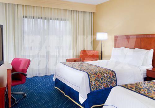 holiday in Courtyard by Marriott St. Louis Westport Plaza