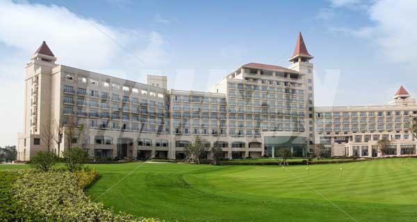 почивка в  Crowne Plaza Malaren Lake Shanghai