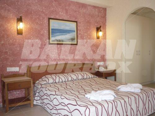 почивка в Happy Days Hotel