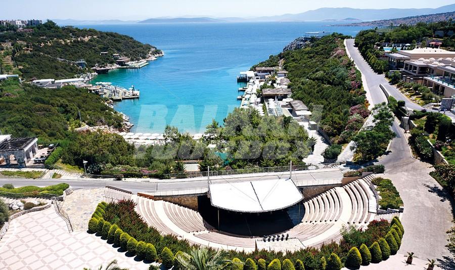 holiday in Hilton Bodrum Turkbuku Resort and Spa