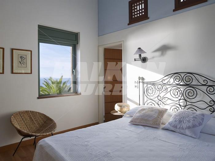 holiday in Anavyssos - villa 03, 8 bedrooms