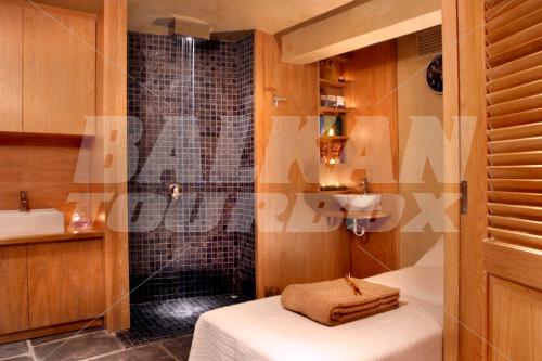 почивка в Le Convivial Luxury Suites and Spa