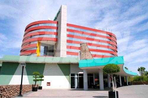 holiday in Holiday Inn Monterrey - Parque Fundidora