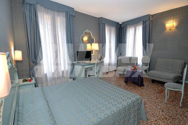 holiday in Locanda Antica Venezia Hotel