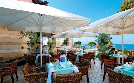 почивка в Porto Platanias Beach Resort