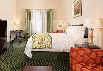 holiday in Fairfield Inn by Marriott Orlando Airport