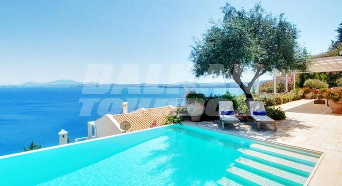 holiday in Barbati - villa 04, 4 bedrooms