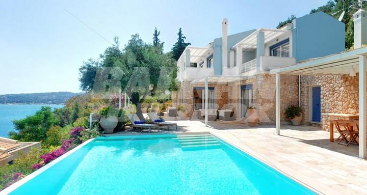 holiday in  Barbati - villa 04, 4 bedrooms