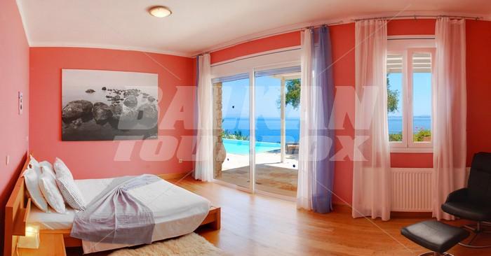 holiday in Barbati - villa 04, 4 bedrooms