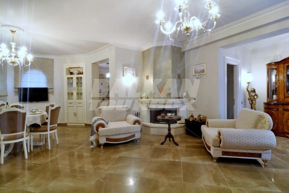 holiday in Luxury Villa in Corfu