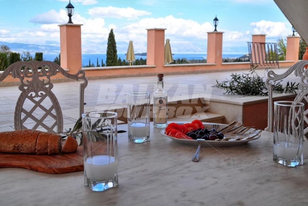 holiday in Luxury Villa in Corfu