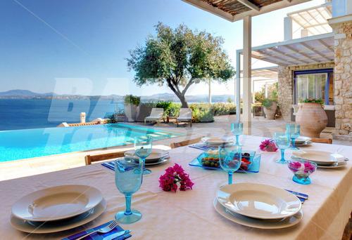 holiday in Corfu Luxury Villas