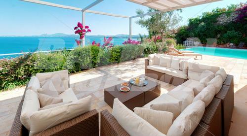 holiday in Corfu Luxury Villas