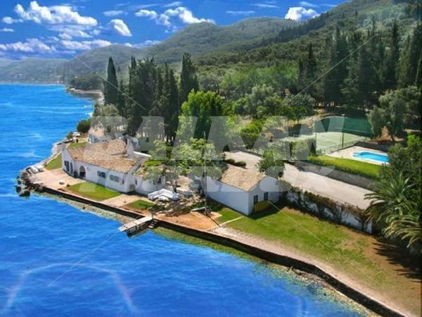 holiday in Corfu Luxury Villas