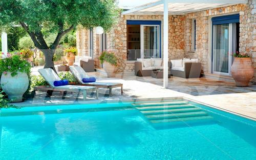 holiday in Corfu Luxury Villas