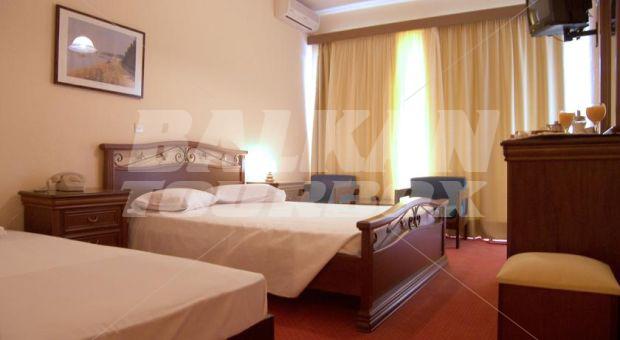 почивка в Alexandros Hotel