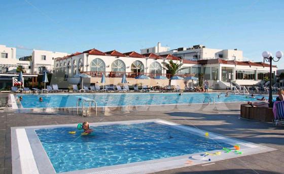 почивка в Europa Beach Hotel