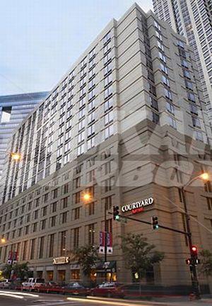 holiday in Courtyard by Marriott Chicago Downtown/River North