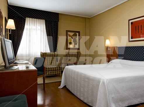 почивка в NH Villa de Bilbao