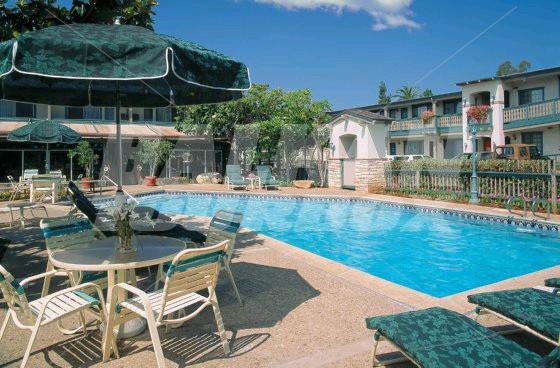 holiday in Best Western Plus Encina Lodge & Suites