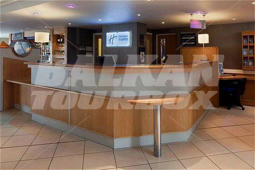 holiday in Holiday Inn Express Luton Airport