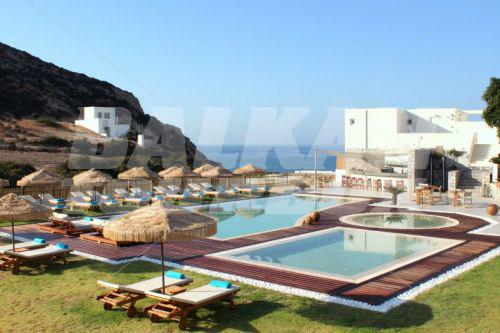 почивка в Golden Milos Beach